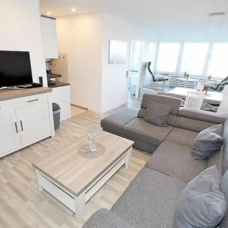 C02-011 アパート